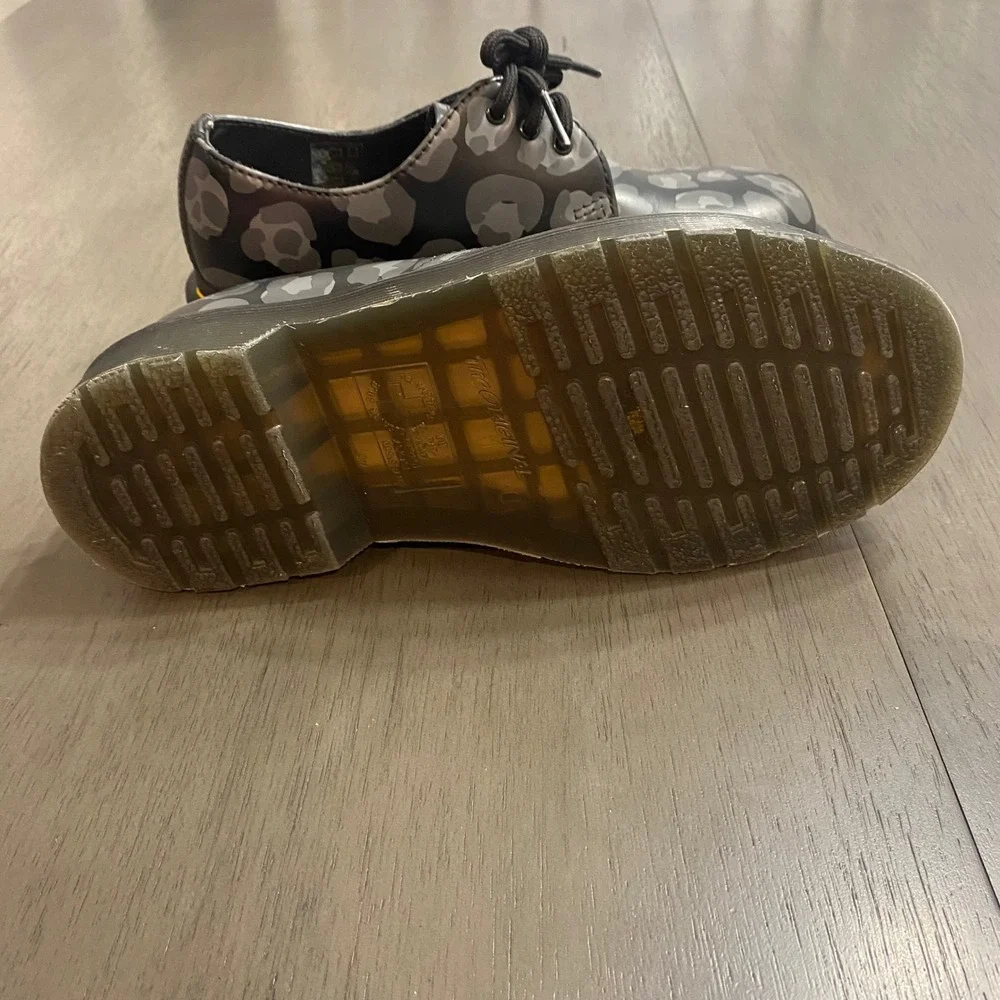 Dr. Martens 1461 Kids Size 3 Grey Skull Leopard Print Leather Lace‎ Up Shoes